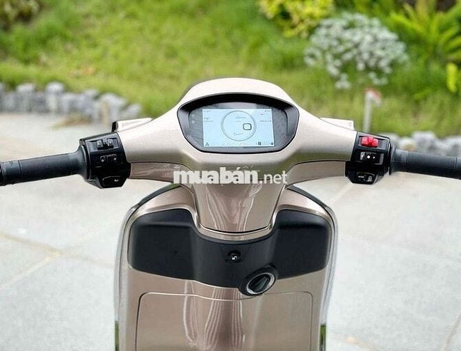 Vespa Sprint Tech 125 2025