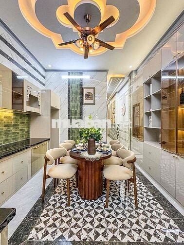 🇻🇳 NHÀ TRỆT LẦU CÓ SÂN ĐẬU Ô TÔ TRỤC CHÍNH LIÊN TỔ 3-4 NG VĂN CỪ 3PN