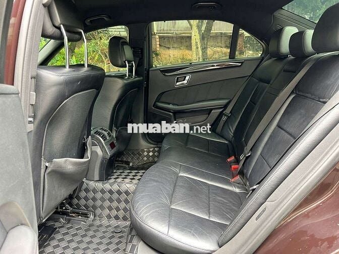 Hàng tốt - Mercedes Benz 2010 E250 AMG