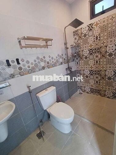 Cho thuê nhà nguyên căn an phú đông quận 12
