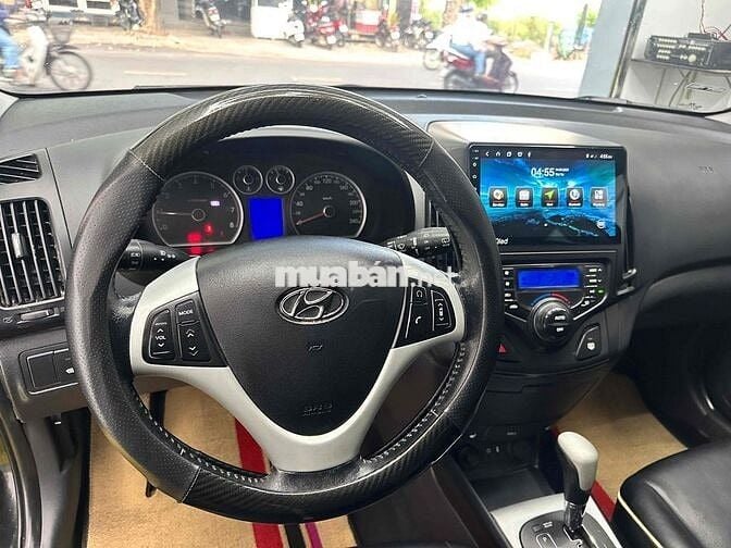 Hyundai i30 CW 2009 1.6 AT - 94000 km
