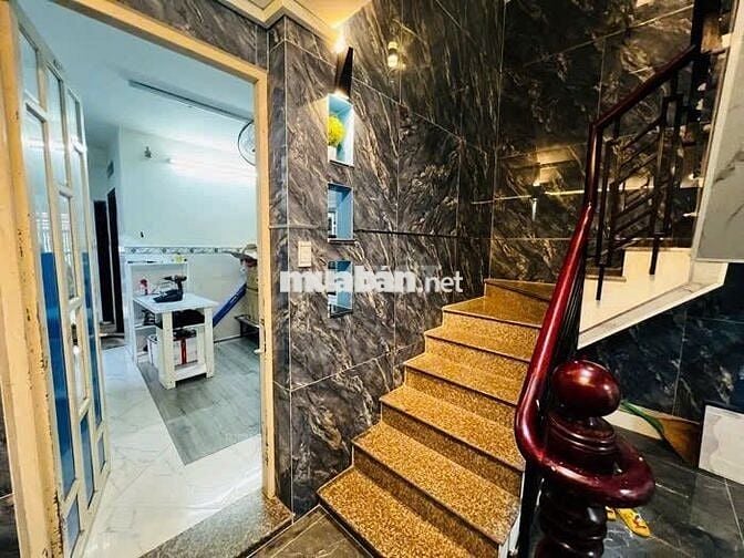 Căn hộ dịch vụ, 5 tầng, 75m2, 13 phòng đang cho thuê full, chỉ 10,5 tỷ