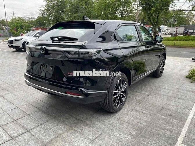 Honda HR-V Hybrid 2025 Giảm 60tr Kèm Pk Xe Có Sẵn