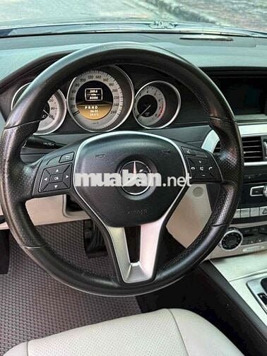 Mercedes Benz C200 - sản xuất 2012