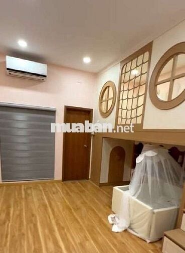 Bán nhà 5 tầng, thang máy, gara ô tô, Trần Huy Liệu PN, hẻm 6m. 21,8tỷ