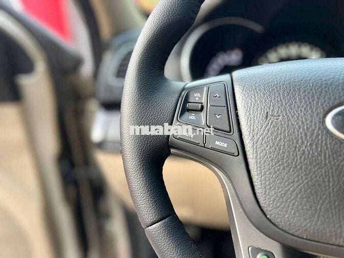 Hàng tốt - Kia Sorento 2016 2.4 GATH 08 chỗ ngồi