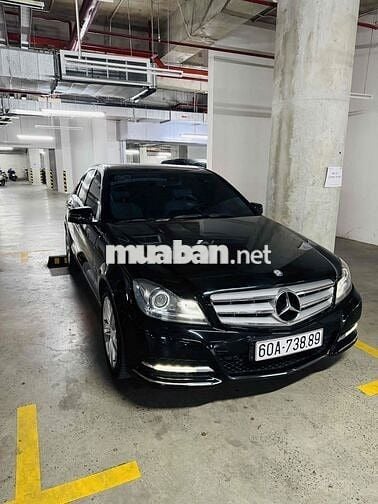 Mercedes Benz C200 - sản xuất 2012