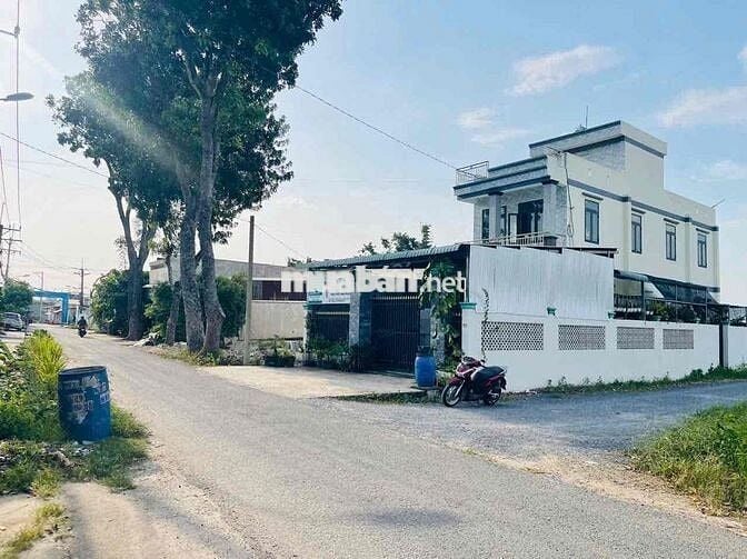 810Tr Lô đất nở hậu 8.6m, mặt tiền Lê Thị Hà Phước Vĩnh An | 122m2