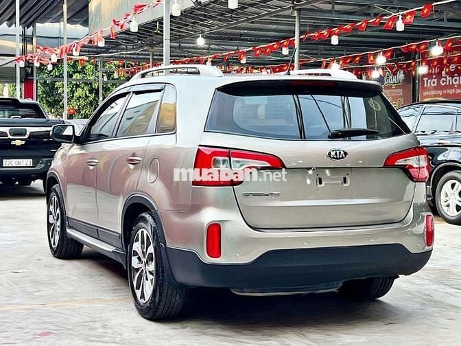 Hàng tốt - Kia Sorento 2016 2.4 GATH 08 chỗ ngồi