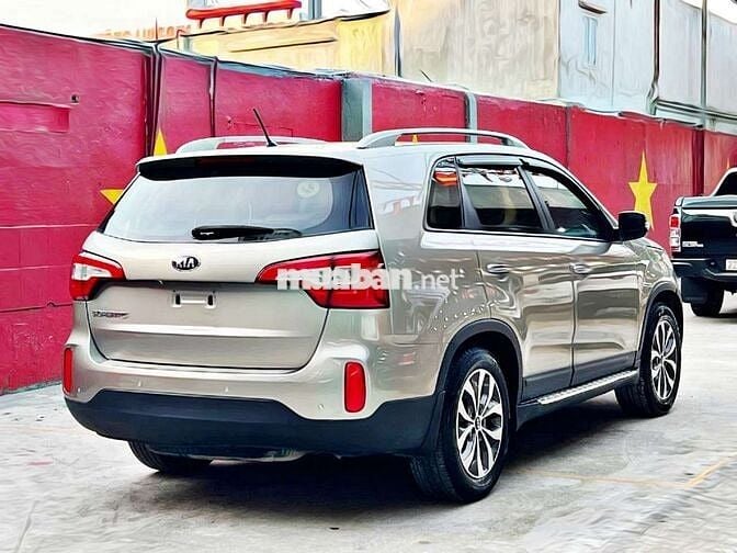 Hàng tốt - Kia Sorento 2016 2.4 GATH 08 chỗ ngồi