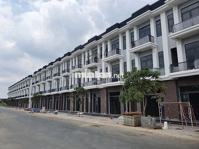 Đất nền dự án 100m vuông đẹp, Long An sát mép TPHCM
