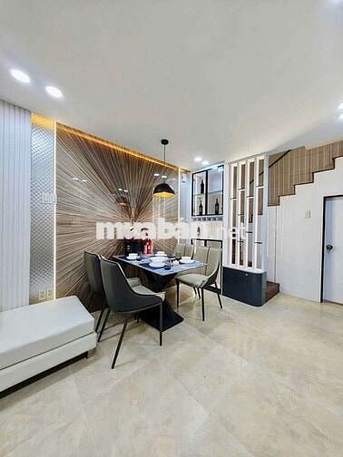 (14 tỷ)- Cực hiếm-góc 222- Dt hiếm 8m×17m- 3 lầu đẹp - HXH thoải mái