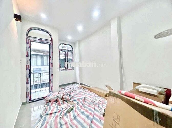 🏡 CĂN GÓC HẺM XE HƠI KHÁNH HỘI Q4 – 3 TẦNG - 4 PHÒNG NGỦ 🏡