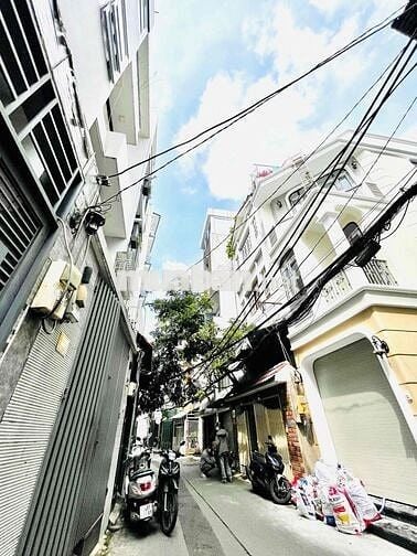 🏡 CĂN GÓC HẺM XE HƠI KHÁNH HỘI Q4 – 3 TẦNG - 4 PHÒNG NGỦ 🏡