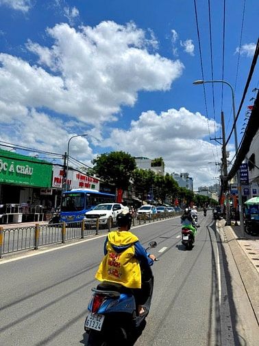 BÁN NHÀ MẶT TIỀN : 377 NGUYỄN THỊ THẬP - P. TÂN PHONG - Q. 7 - TPHCM