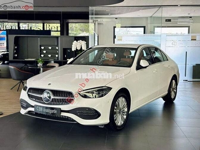 Mercedes Benz C200 Avantgarde 2025