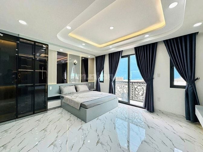 Nhà ngộp ngay Chu Văn An giá 2tỷ590,65m2 HXH SHR khu đông dân buôn bán