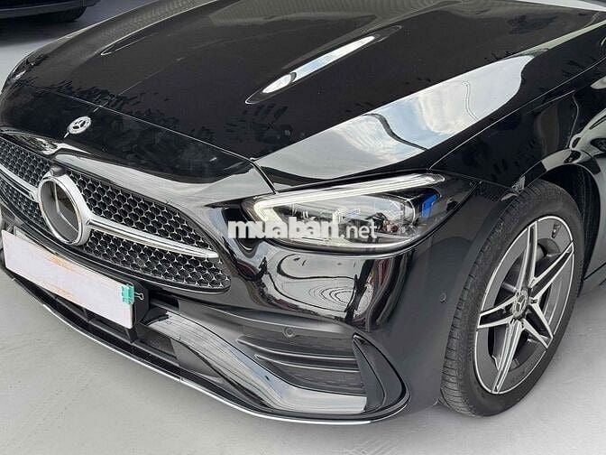 Mercedes Benz C Class 2022 C300 AMG - 8000 km