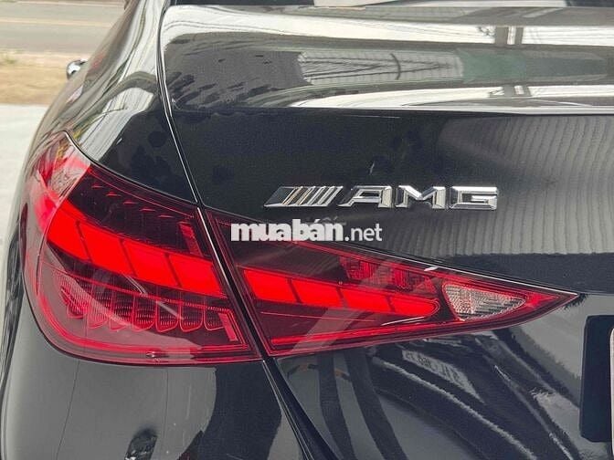 Mercedes Benz C Class 2022 C300 AMG - 8000 km