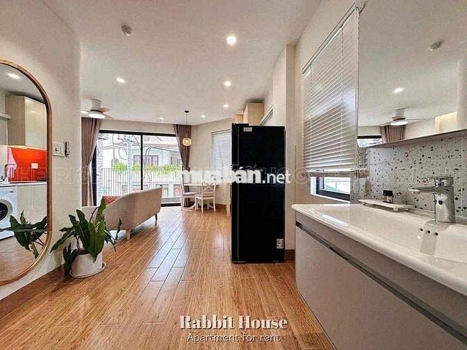 CHO THUÊ CĂN HỘ 1PN BAN CÔNG CAO CẤP NGAY ĐIỆN BIÊN PHỦ GIÁ RẺ T10/25