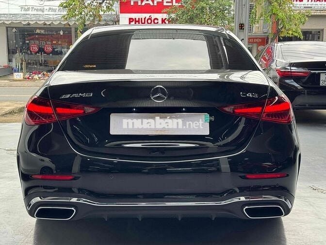 Mercedes Benz C Class 2022 C300 AMG - 8000 km