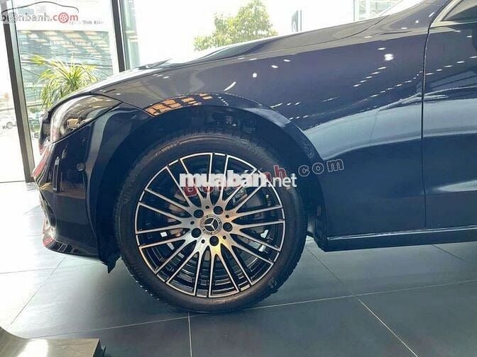 Mercedes Benz C200 Avantgarde Plus 2023