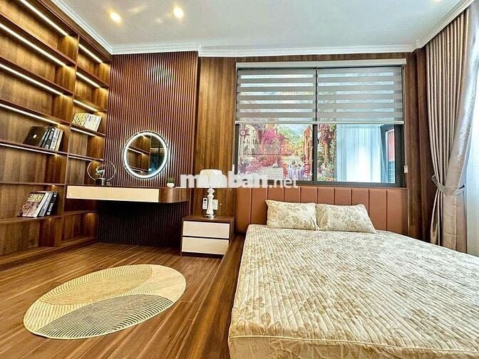 BÁN NHÀ PHỐ GIẢNG VÕ 17,8TỶ THÔNG TẦNG THOÁNG TRƯỚC XAU, NỘI THẤT SỊN