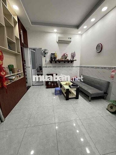 Bán nhà Phan Huy Ích ,45m2, 2 Tầng, 4PN, kế bên Emart 2, nhà mới, TL