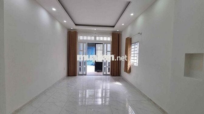 Bán nhà hẻm thông đường Quang Trung, 2 mt thoáng mát, oto vào tới nhà
