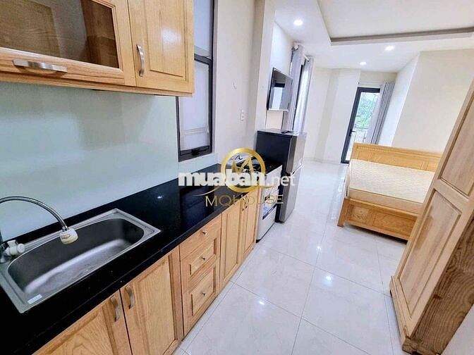 Cho Thuê Căn Studio Ban Công Full Nội Thất Đường Bờ Kè Hoàng Sa Quận 1