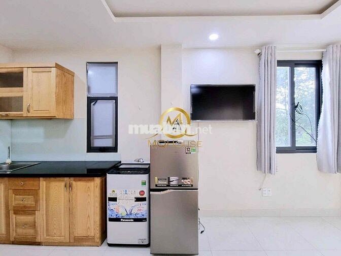 Cho Thuê Căn Studio Ban Công Full Nội Thất Đường Bờ Kè Hoàng Sa Quận 1