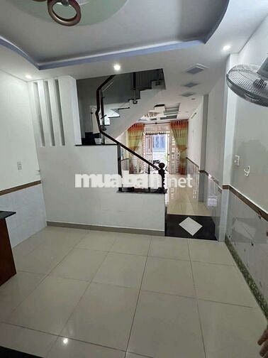 Cho thuê nhà hẻm thông 2PN 2WC Phan Văn Trị P10