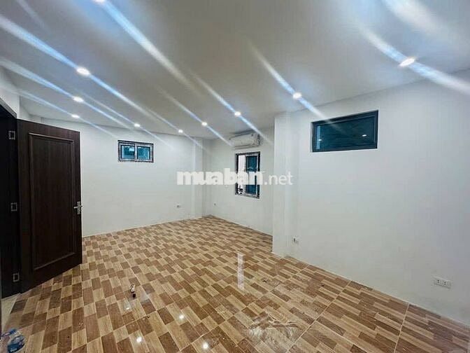 BÁN NHÀ KIM MÃ – 37m² – 6 TẦNG – MT 5.5m – GIÁ 8.8 TỶ – BA ĐÌNH