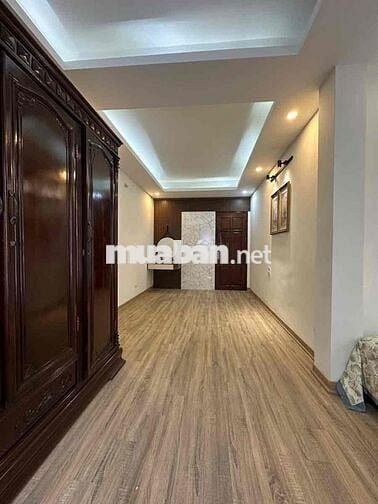 Nhà Mới Ba Đình 40m2 - 5 Tầng - Ngõ Thông - Kinh Doanh - Gần Ô Tô