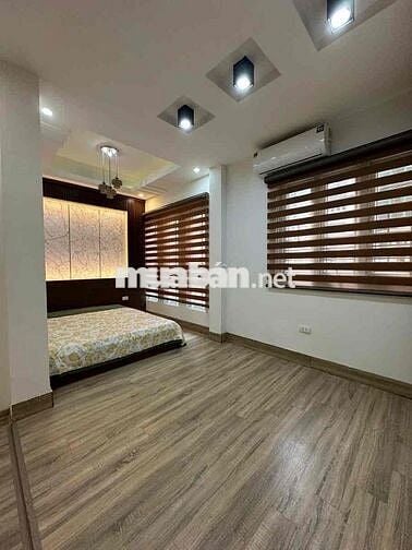 Nhà Mới Ba Đình 40m2 - 5 Tầng - Ngõ Thông - Kinh Doanh - Gần Ô Tô