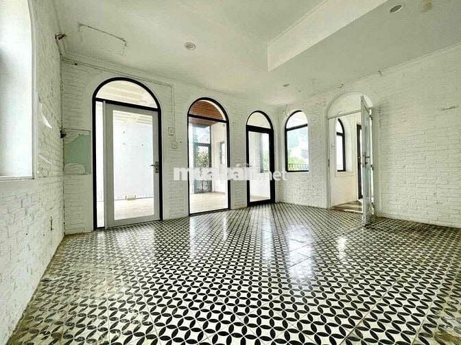 CHO THUÊ SIÊU BIỆT THỰ 247A HUỲNH VĂN BÁNH Q.PHÚ NHUẬN-03 TẦNG- 800m2