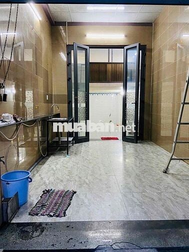 cho thuê nhà nguyên căn hẻm 600 kinh dương vương Bình Tân