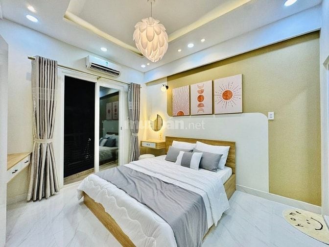 Bán nhà 3 Tầng đúc BTCT - Full nội thất - cách mặt tiền chỉ 20m