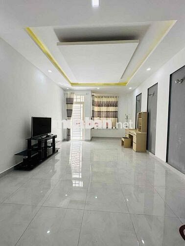 Cho thuê nhà 4x12 Trệt 2 lầu sân thượng có nội thất , Q Phú Nhuận