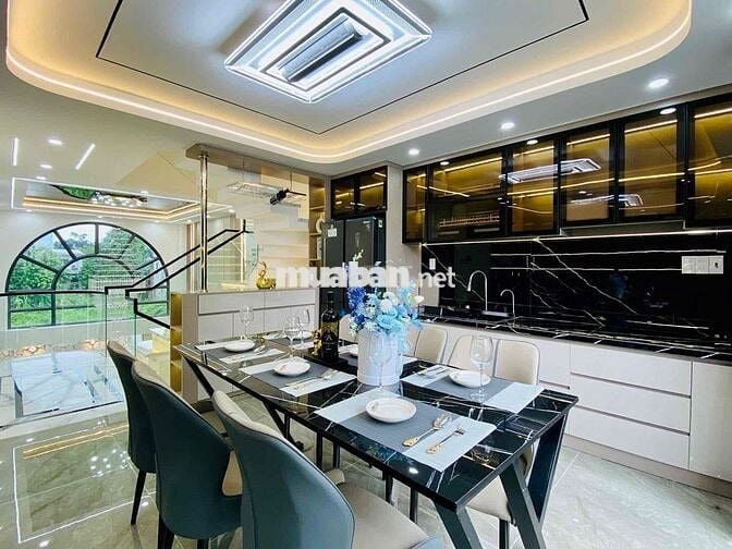 Bán nhà hẻm xe hơi,52 m2 xây 5 tầng chỉ hơn 7 tỷ,Tô Ngọc Vân ,Gò Vấp