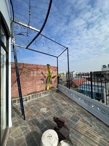 Bán nhà mới xây lô góc ngõ 640 Nguyễn Văn Cừ ,45m2x5T, ngõ ô tô 13,8tỷ