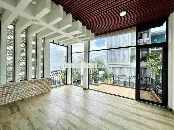 CHO THUÊ SIÊU BIỆT THỰ 247A HUỲNH VĂN BÁNH Q.PHÚ NHUẬN-03 TẦNG- 800m2