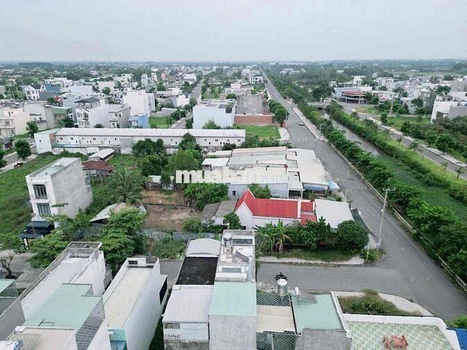 Chính Chủ cần bán lô đất trục chính ngay Cổng Chính - Gần Hồ - Chợ -TT