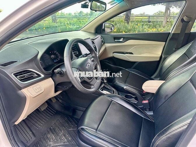 Hyundai Accent 2021 1.4 AT - 80000 km