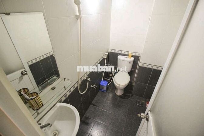 Cho thuê phòng 40m2 có ban công, nội thất đầy đủ