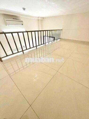 DUPLEX BAN CÔNG,CỬA SỔ,GÁC CAO RỘNG,GẦN SÂN BAY , F15 TÂN BÌNH