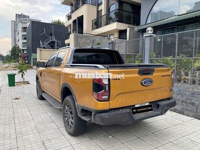 Ford Ranger 2023 Wildtrak chỉ mới 28000 km