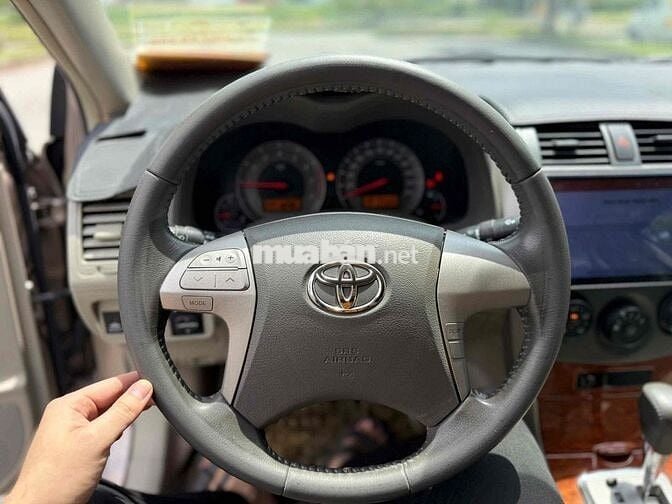 Toyota Corolla Altis 2010 1.8G AT - 65000 km