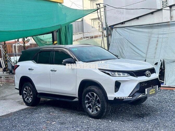 Toyota Fortuner 2024 Legender 2.4L 4x2 AT - 7000 k