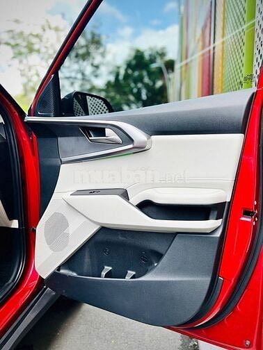 Kia Carens 2025 1.5G Luxury - 5000 km (SIÊU LƯỚT)